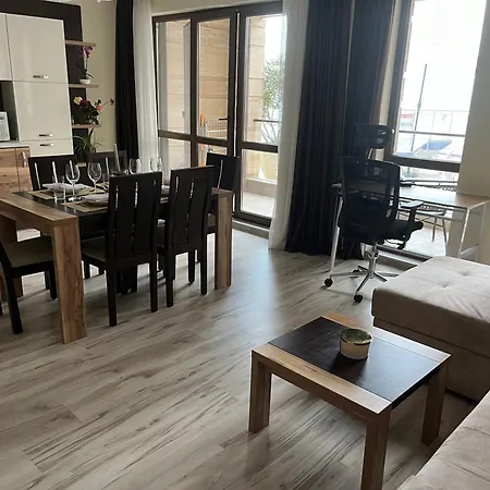 Le Bijou- Cabacum Plaza, With Free Parking Apartmán